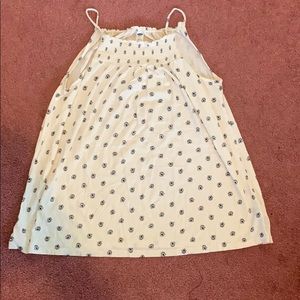 Old navy tank top size M